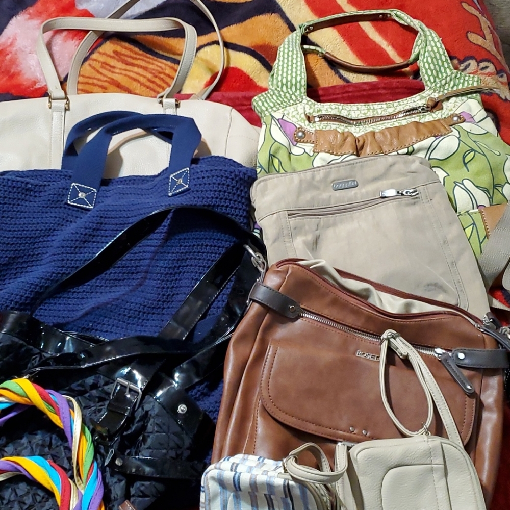 Purse/wallet lot